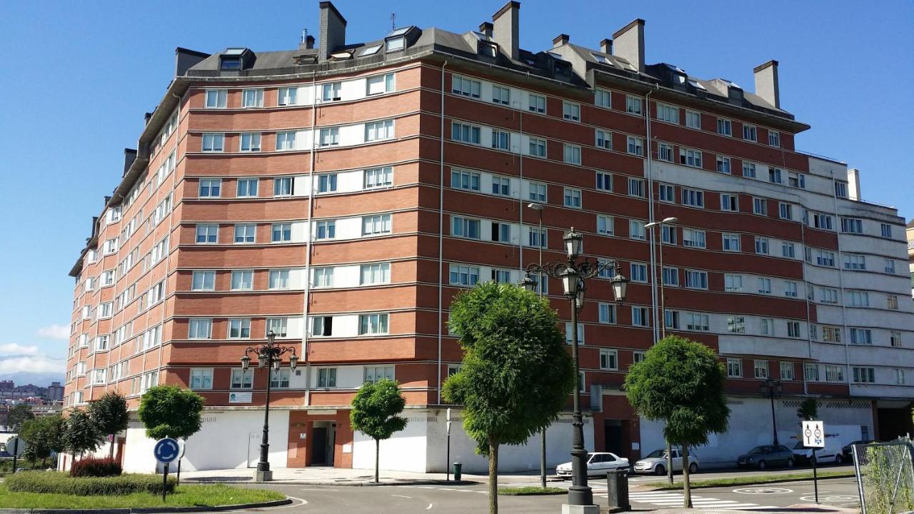 Apartamentos Chevere Granate Овиедо Екстериор снимка